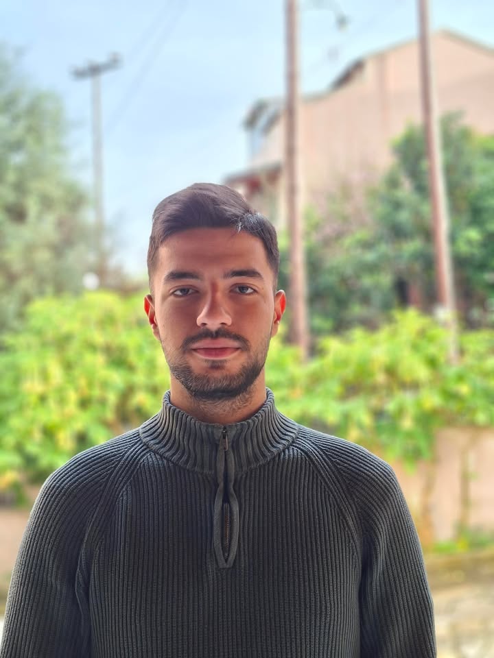 Βασίλης Κατσαντάς